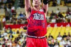 火箭男神郭艾伦表现神勇，带领球队取得连胜